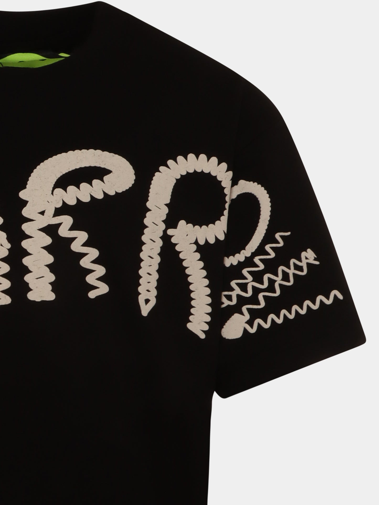 Black t-shirt for kids with logo