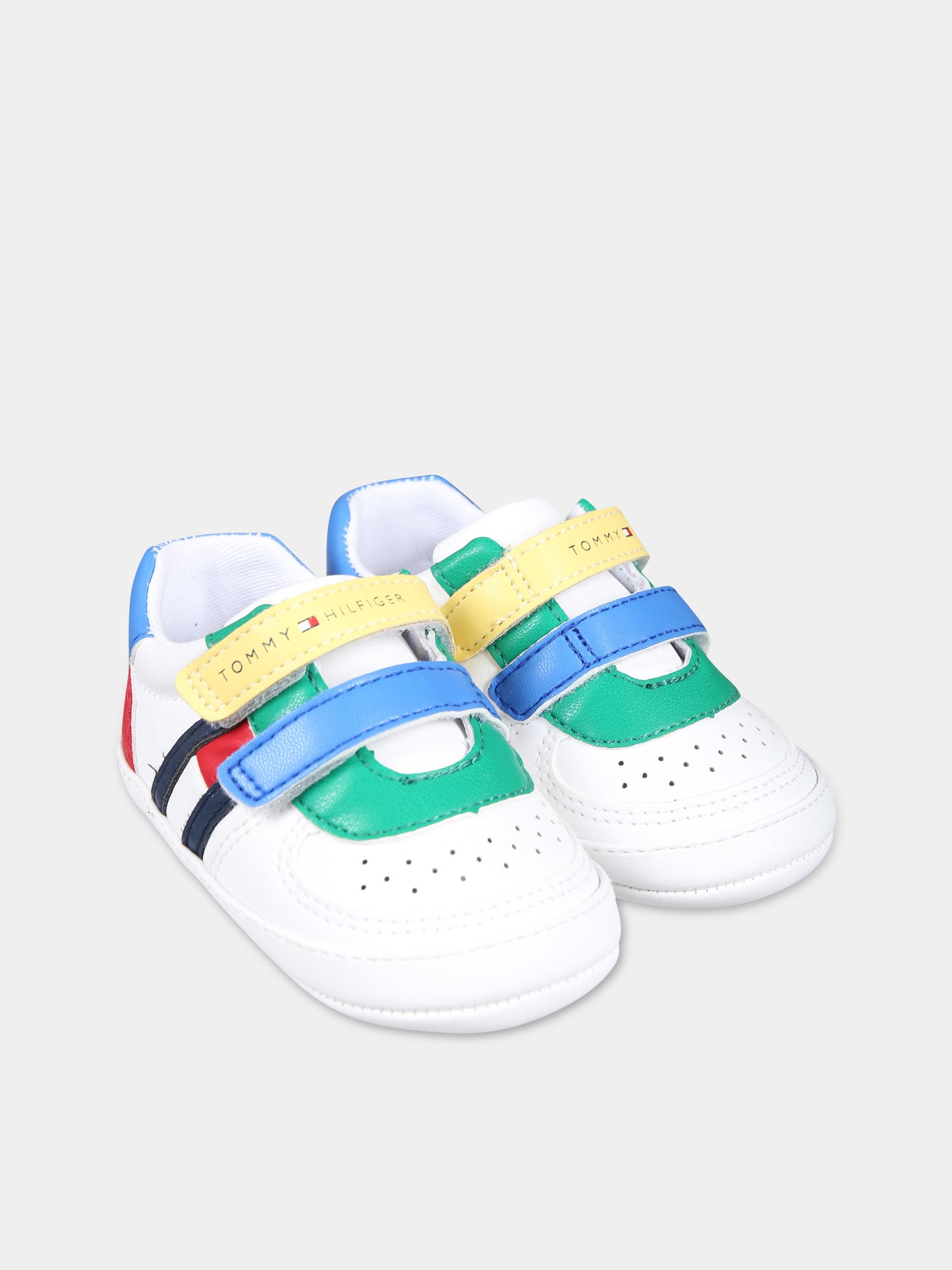 Sneakers bianche per neonati con bandierina e logo,Tommy Hilfiger Junior,T0B4 33320 1582Y913